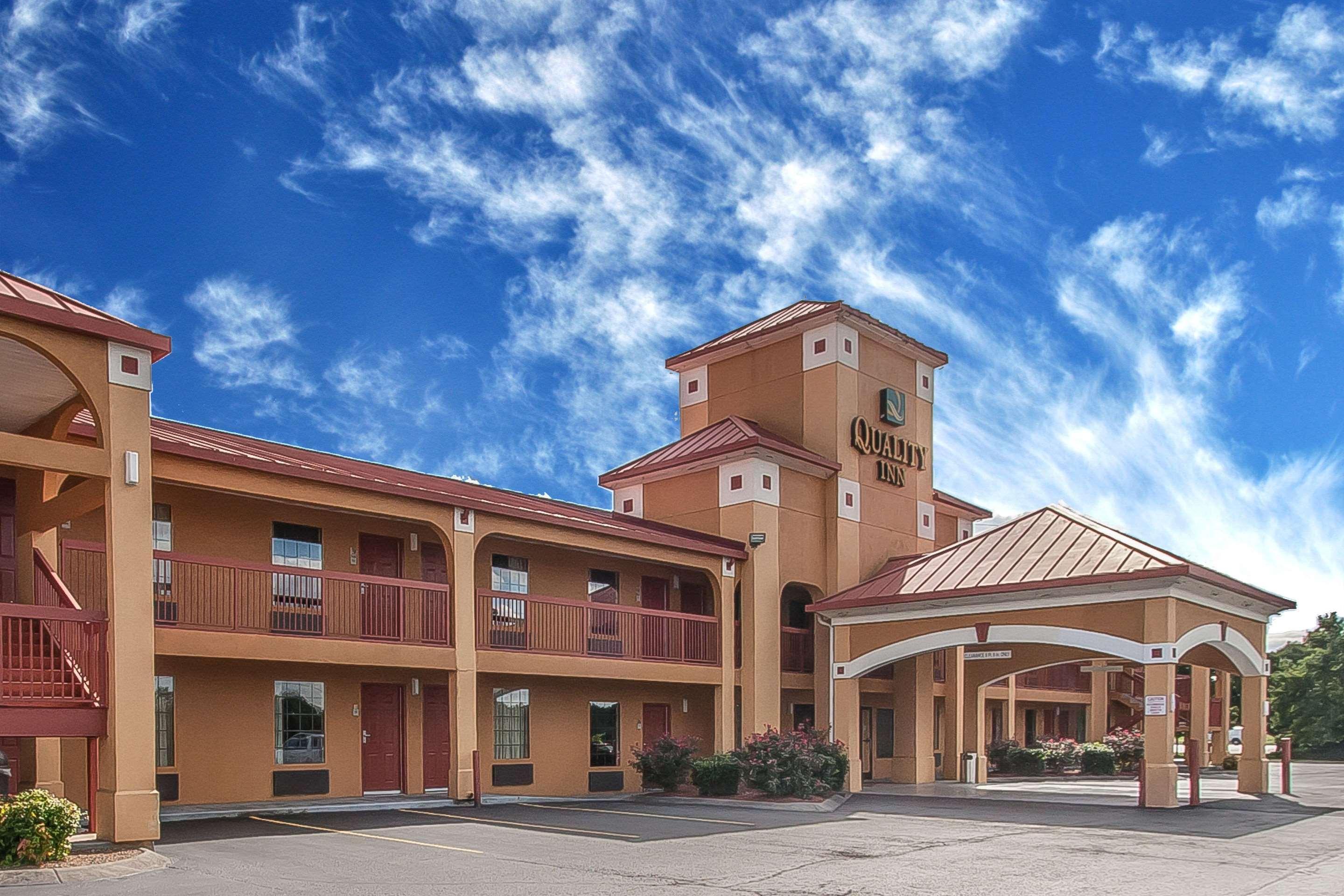 Quality Inn - Уайт-Хаус Экстерьер фото